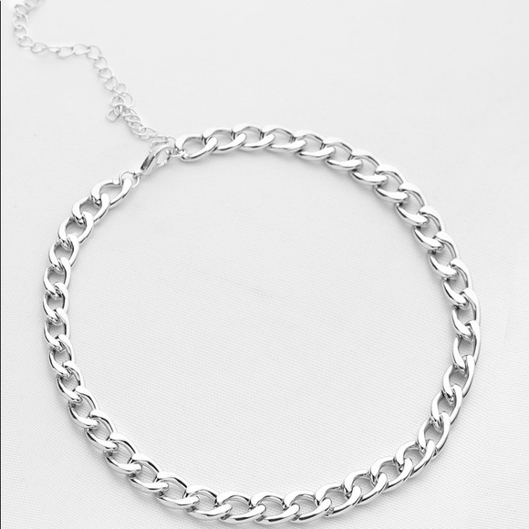 3/$30 🤍 Silver Cuban Link Chain Choker - Picture 3 of 5